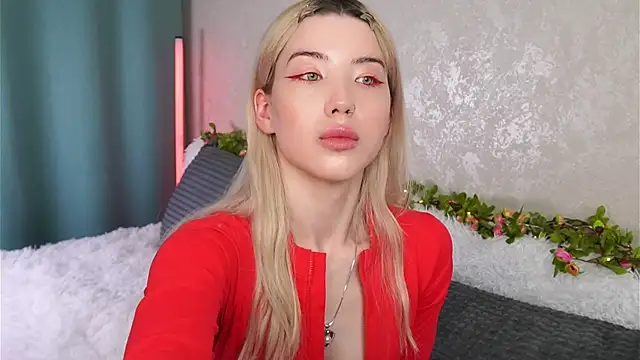 LindaThackerrのライブXXXチャット