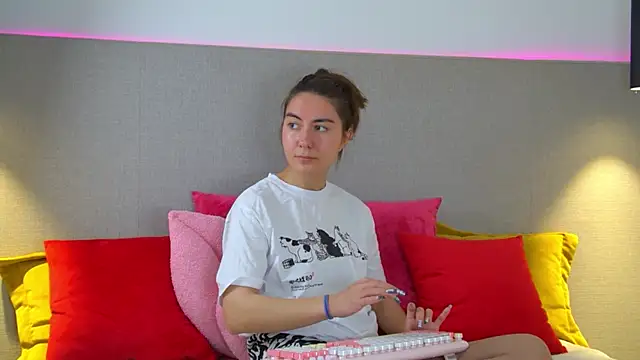 AlisaAlarie Adlı Modelin Canlı XXX Sohbeti
