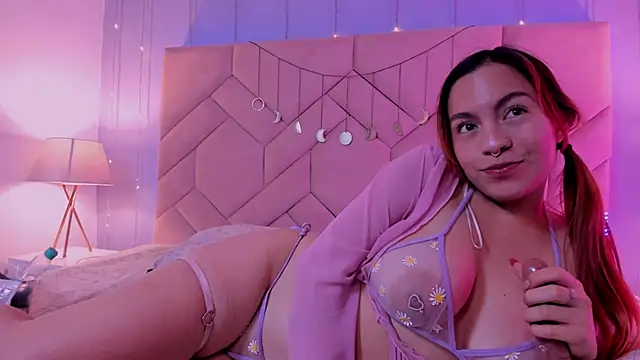 Mila_Monnet Adlı Modelin Canlı XXX Sohbeti