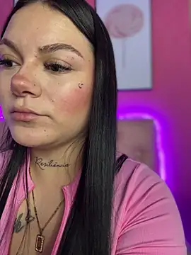 Chat XXX en directo de Megaan__More