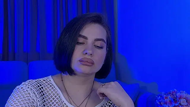 AdrianaToress Adlı Modelin Canlı XXX Sohbeti