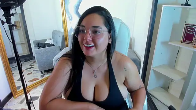แชท XXX สดของ CelesteBrucee