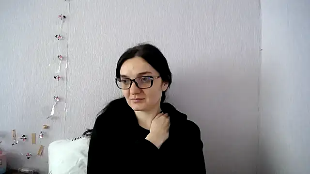 Shiny_gine Adlı Modelin Canlı XXX Sohbeti