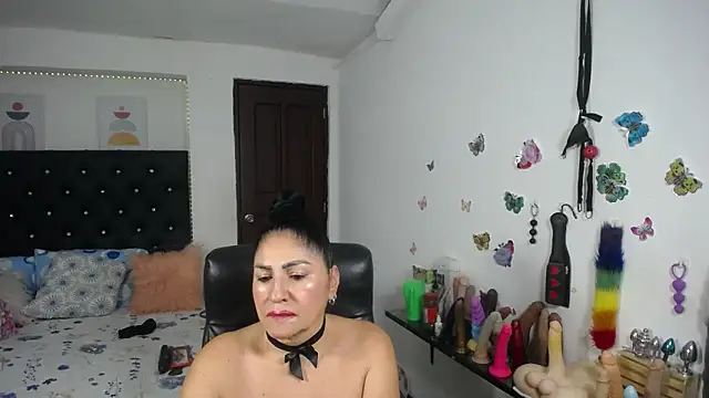mature_bigboobs10's Live XXX Chat