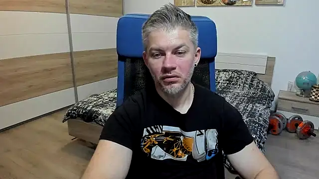 Вебкам-шоу RobbyShawz