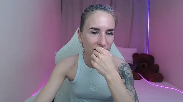 Вебкам-шоу DeboraHorny
