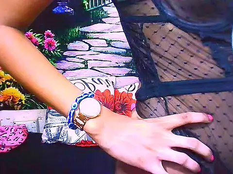 Chat +18 de IndianPretty14u2Luv ao vivo