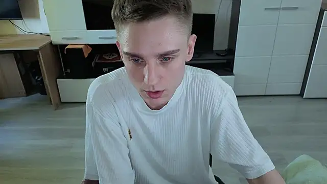 angryzan Chat XXX in diretta