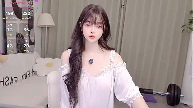 uikyy1 现场XXX聊天