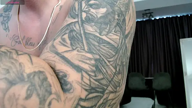 _DylanGreen Chat XXX live