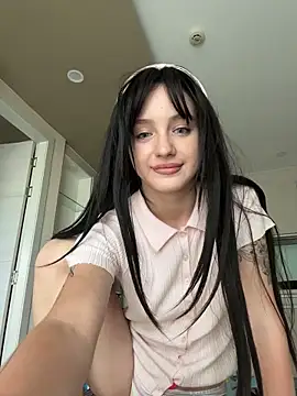 MiaTee Live XXX-chat