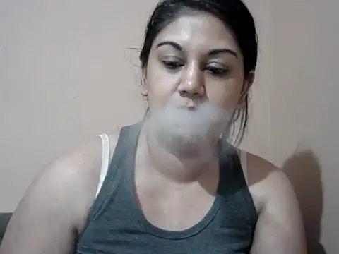 Chat +18 de bellachow10 ao vivo