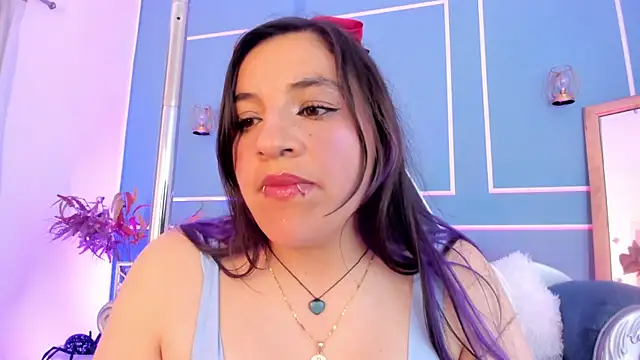 TaraTaylorr – Live XXX-chat