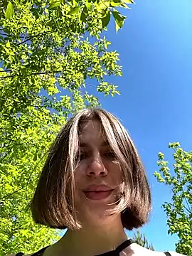 Онлайн чат XXX JessieeFlirty
