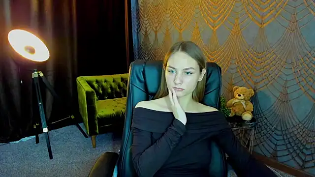 MilaAddams 现场XXX聊天