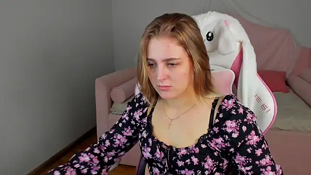 XXX chat uživo modela EllaBells