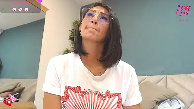 SharisWillian Chat XXX live