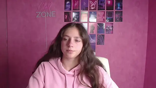 KissMeJulia's Live XXX Chat