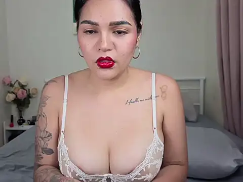 Pertunjukan Kamera Web FemmeFataleMonica