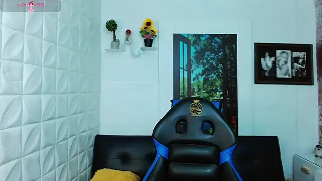 XXX chat uživo modela gigi_gilt_