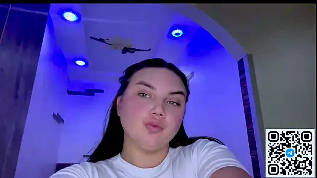 Dreamyblushfairy: онлайн-секс-чат