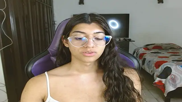 Онлайн чат XXX Alanni_parker