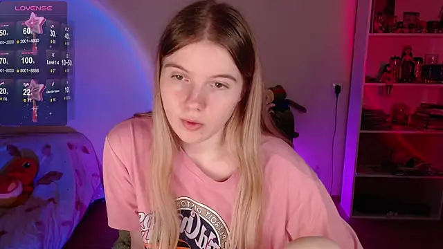 Strawberry_juli Adlı Modelin Canlı XXX Sohbeti