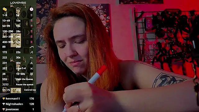 the_high_priestess' Live XXX Chat