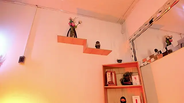 Tylla__ 即時 XXX 聊天