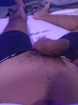 UnreadyChutzpa's Live XXX Chat