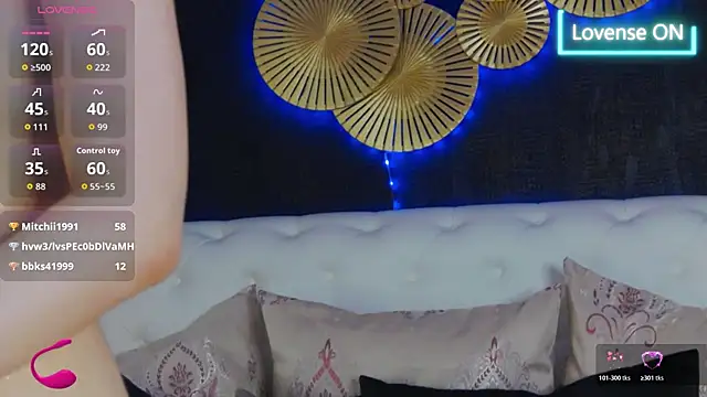 Chat +18 de BellaKarma ao vivo