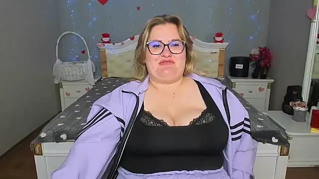 Chat +18 de IrenRori ao vivo