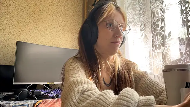 XXX chat uživo modela AliceGates