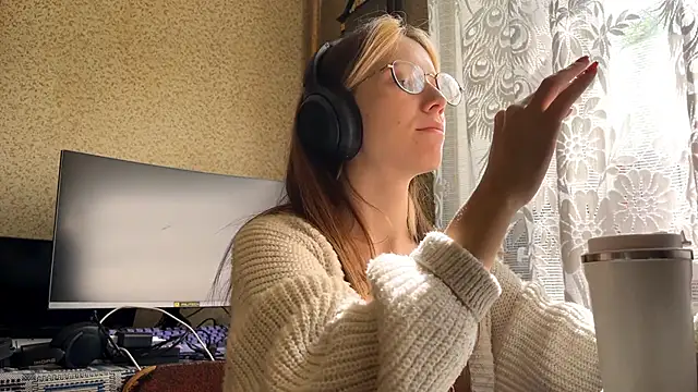 AliceGates – Naživo XXX chat