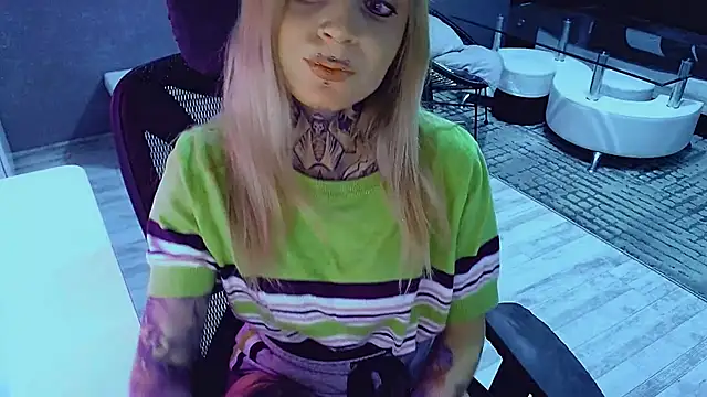 InesGold's Live XXX Chat