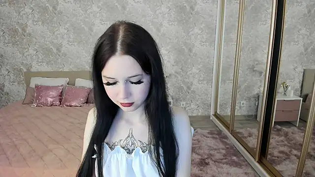 Chatroom XXX en direct de VioletHarme