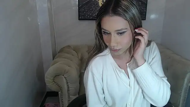 Chat +18 de Evy_Luxx_v ao vivo