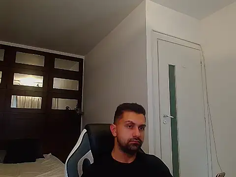 BryceReign Chat XXX live
