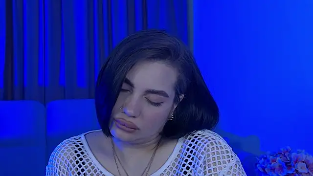 AdrianaToress' Live XXX Chat