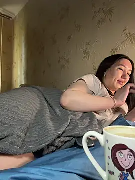 Naughtbaby_2025 라이브 XXX 채팅
