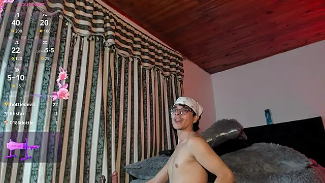 Hugucam's Live XXX Chat