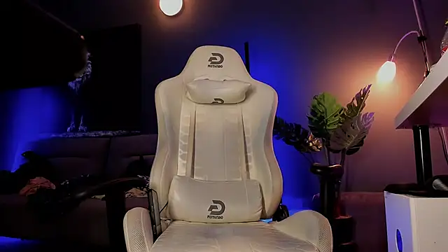 uptomatty webcam show