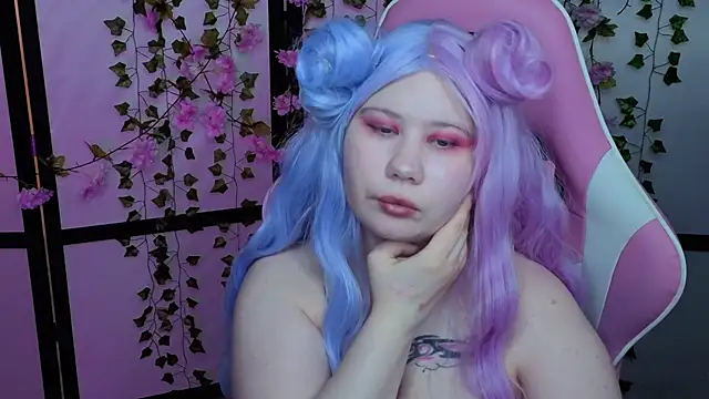 Chat +18 de kitsune_little ao vivo