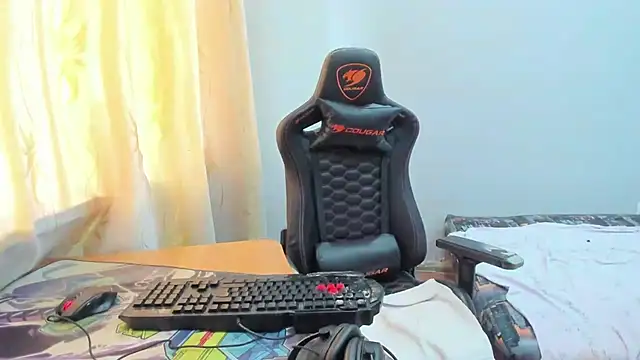 Вебкам-шоу iliaskrislove