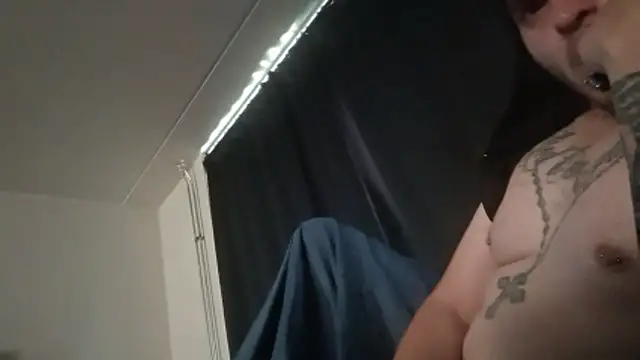 K-O-D666 Show in webcam