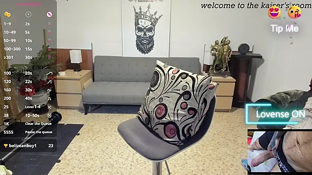 kaiser679_ Adlı Modelin Canlı XXX Sohbeti