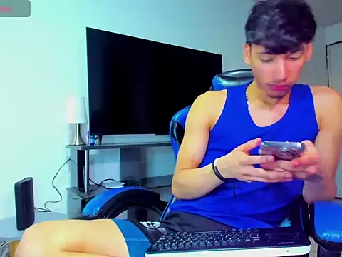แชท XXX สดของ Lyam_Russo