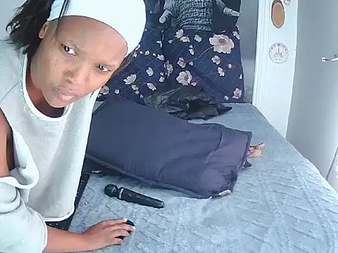 DivineShady Live XXX Chat