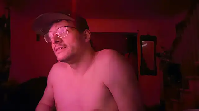 MasterDaddyCool's Live XXX Chat