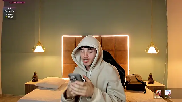 AlejooTwink 在線直播表演